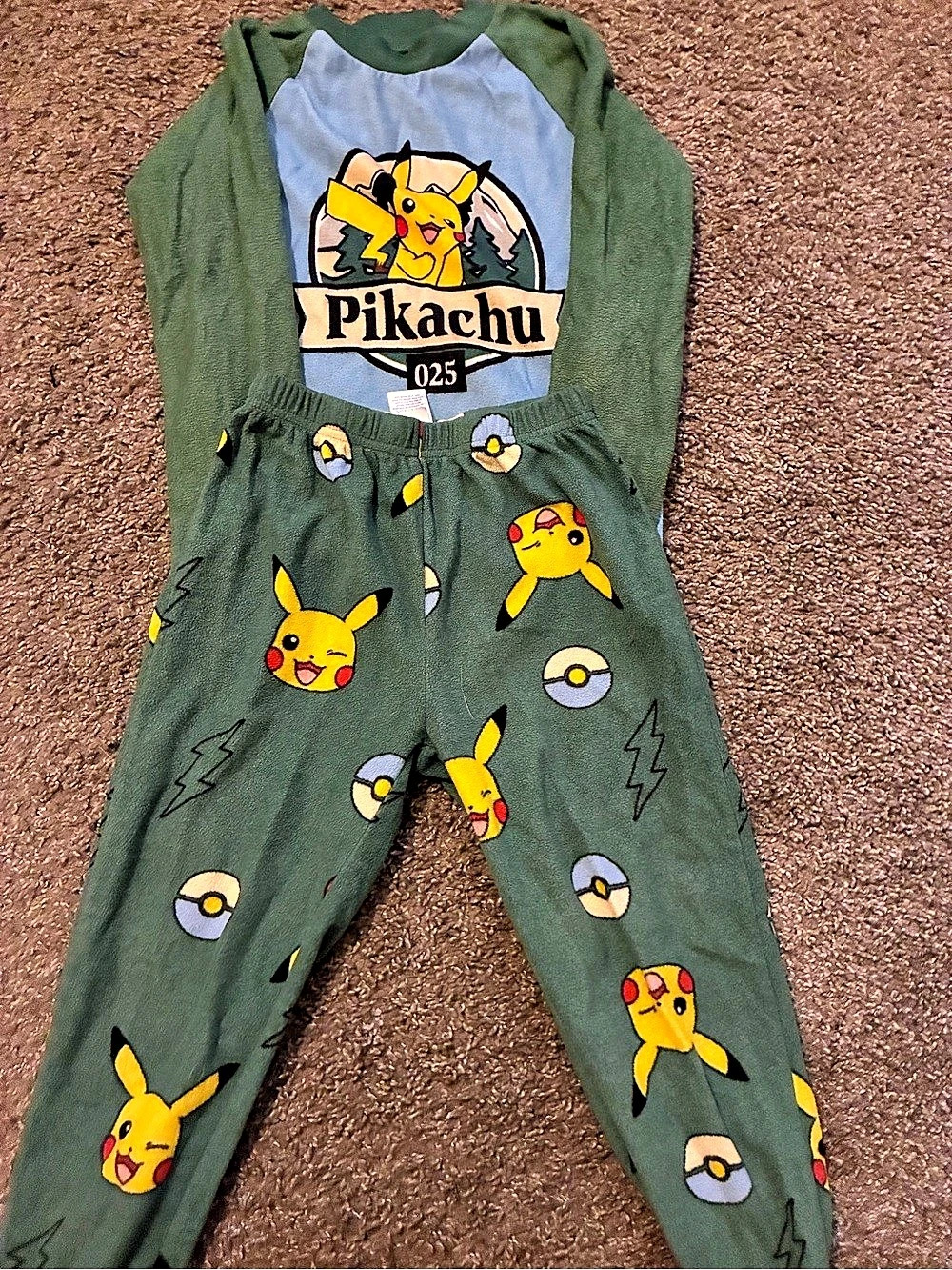 Pokémon Pikachu One-Piece Pajamas Size kids XS (4-5) NWT